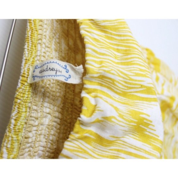 Audrey 3+1 100% Linen Strapless Mini Dress - Picture 3 of 3